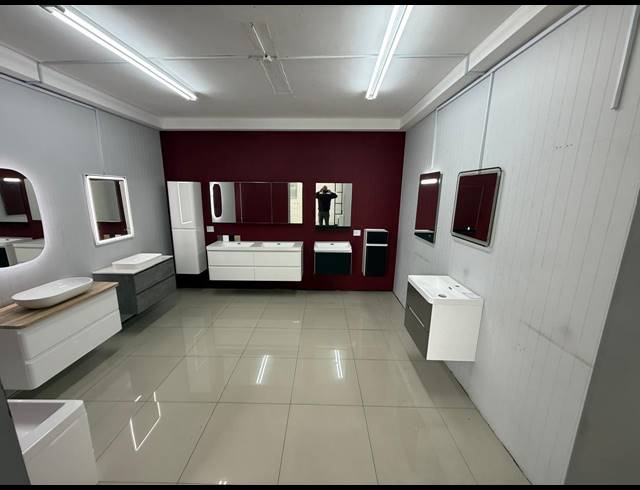 605M² OFFICE TO LET IN PAARDEN EILAND